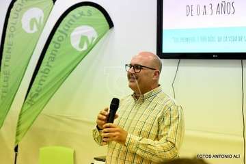 NC hace bandera de la reapertura de las escuelas infantiles de Telde desde su nueva sede política (Reportaje gráfico Antonio Alí)